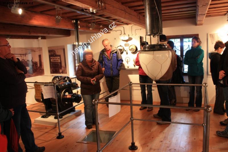 okno uzav�ete kliknut�m !